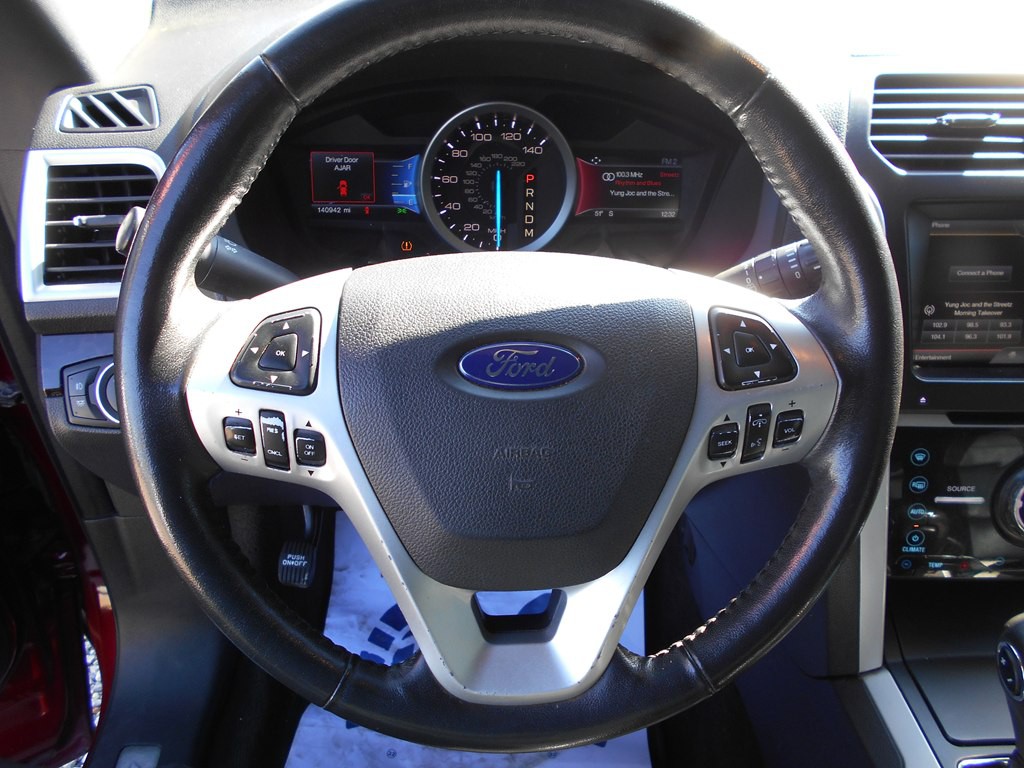 2015 Ford Explorer Image 11