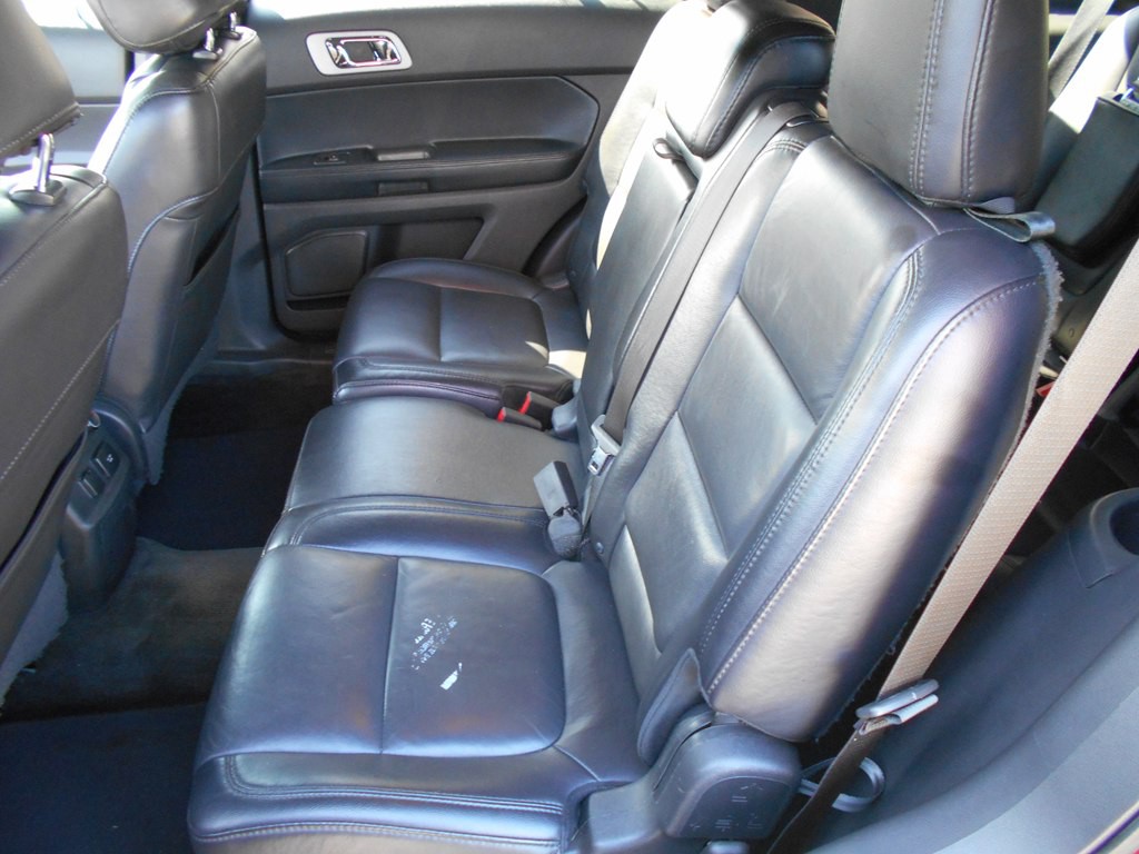 2015 Ford Explorer Image 16