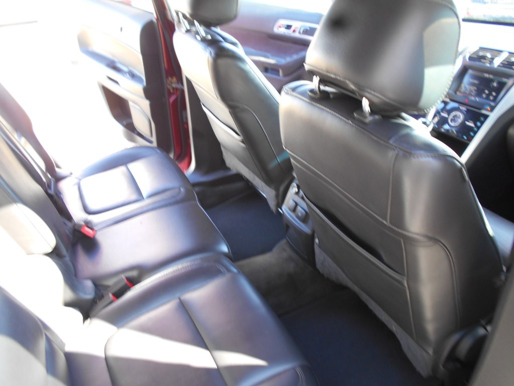 2015 Ford Explorer Image 20