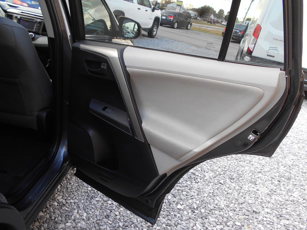 2013 Toyota Rav4 Image 24