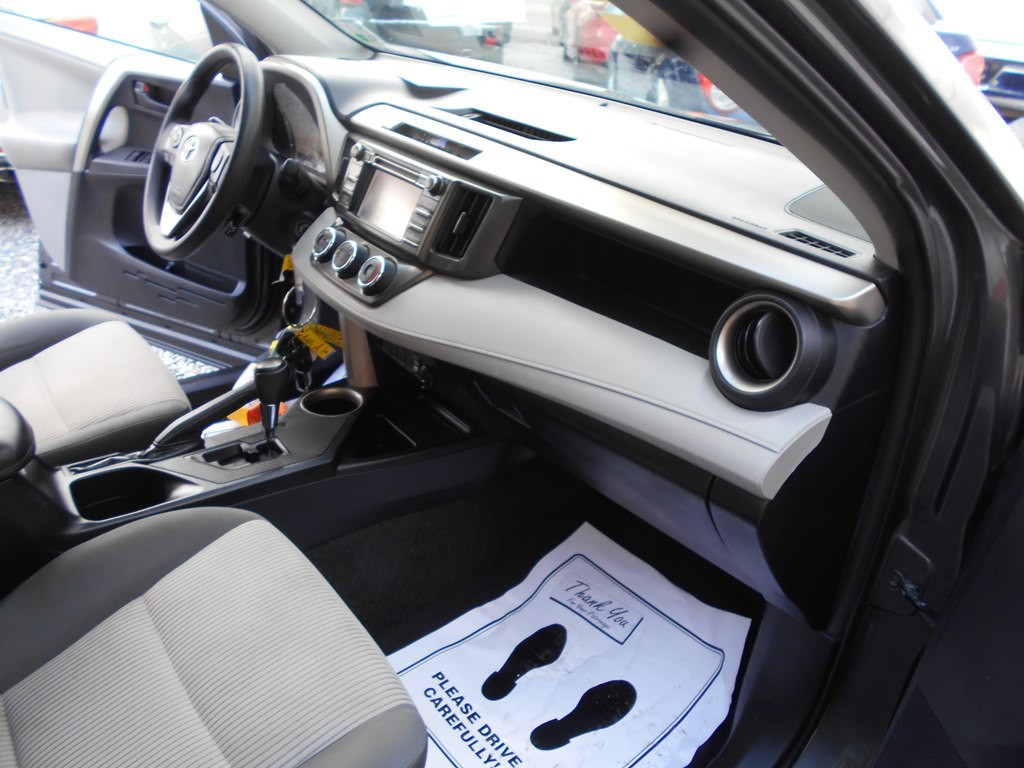 2013 Toyota Rav4 Image 28