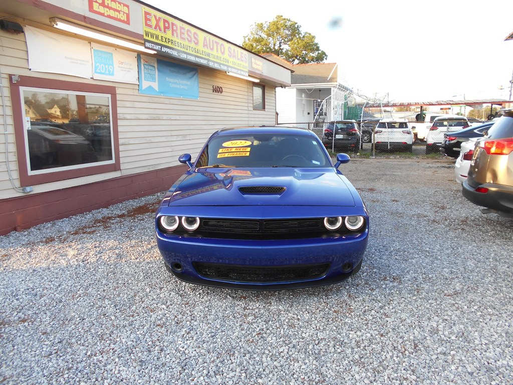 2022 Dodge Challenger Image 2