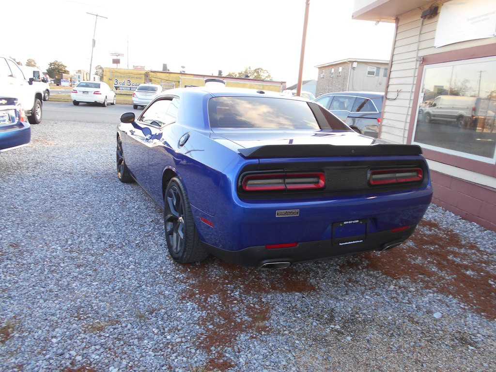 2022 Dodge Challenger Image 4
