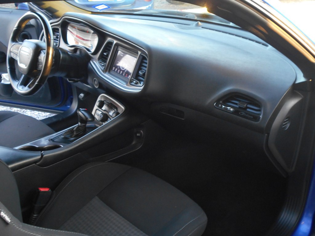 2022 Dodge Challenger Image 18