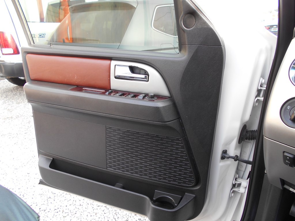 2012 Ford Expedition Image 14