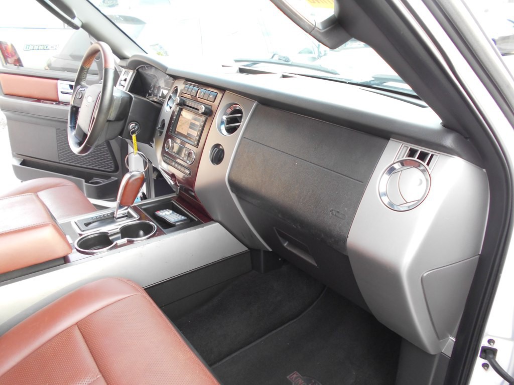 2012 Ford Expedition Image 30