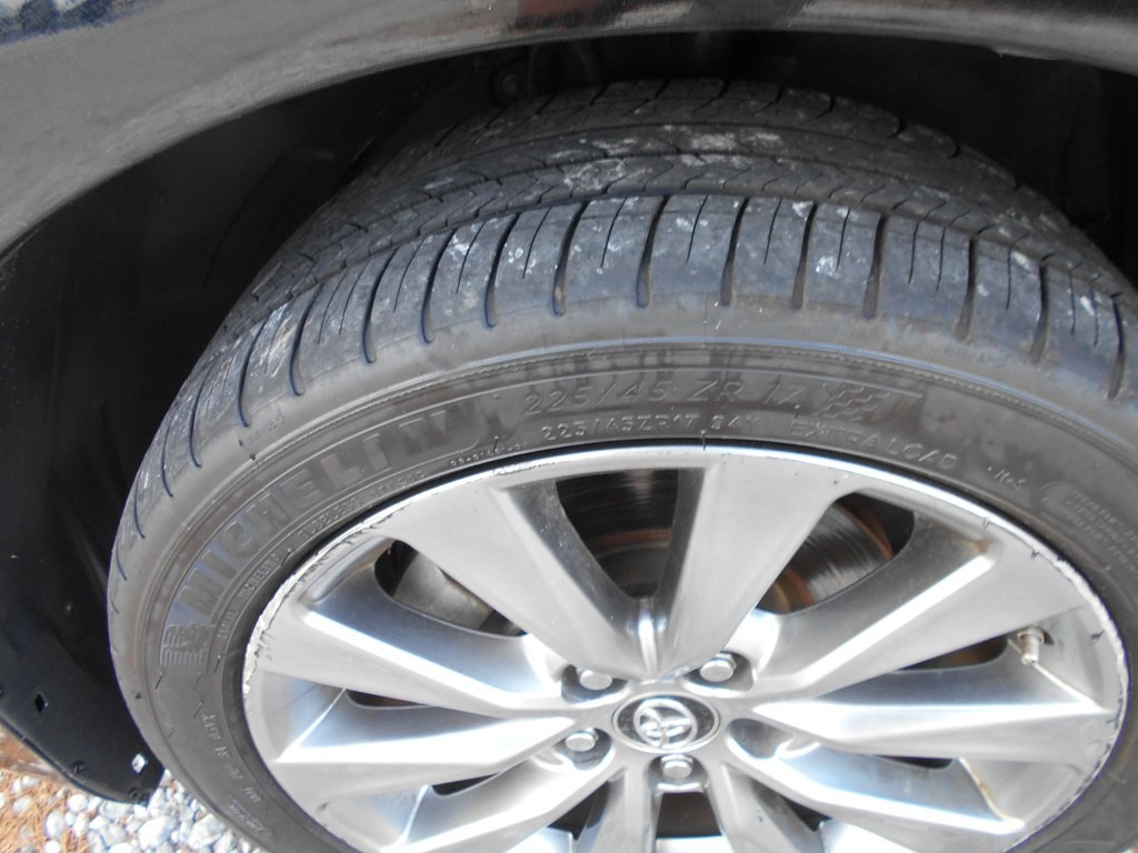 2016 Toyota Camry Image 9