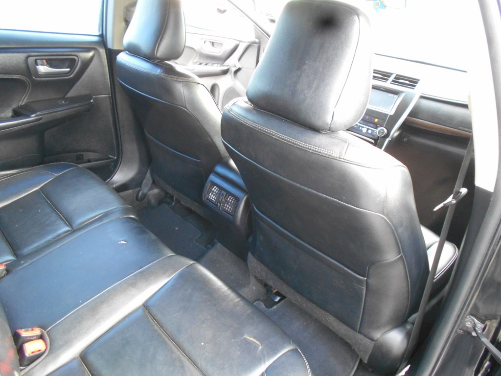 2016 Toyota Camry Image 24