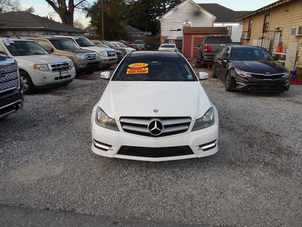 2013 Mercedes-Benz C-Class Image 2