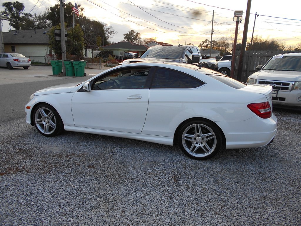 2013 Mercedes-Benz C-Class Image 3