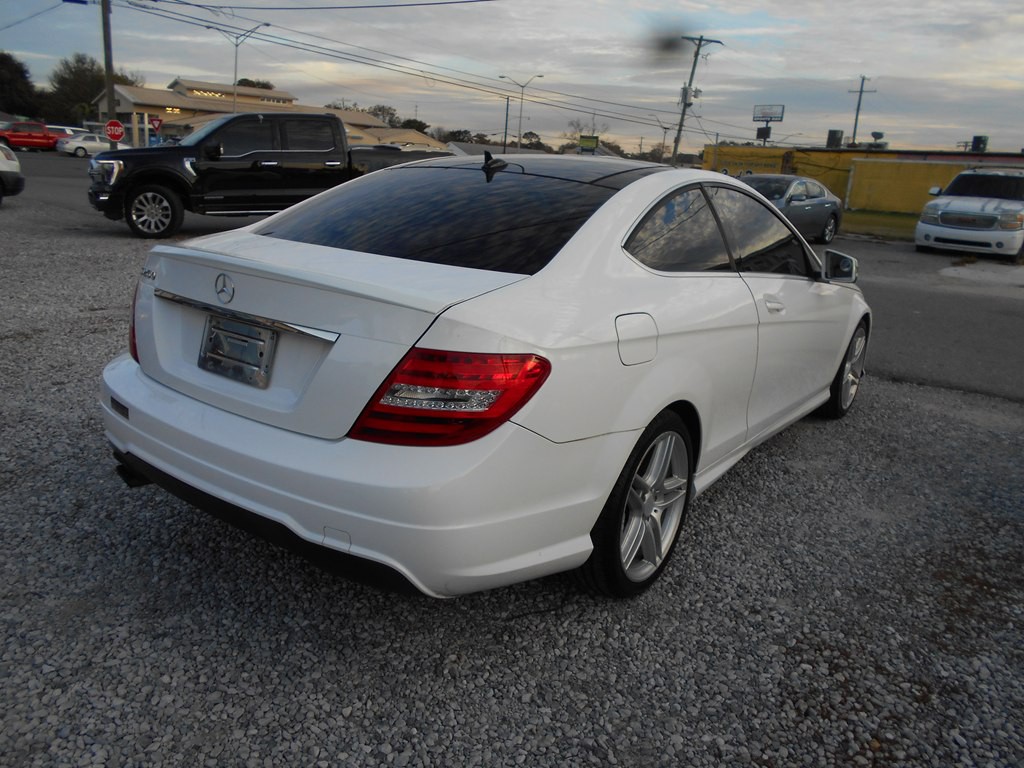 2013 Mercedes-Benz C-Class Image 6