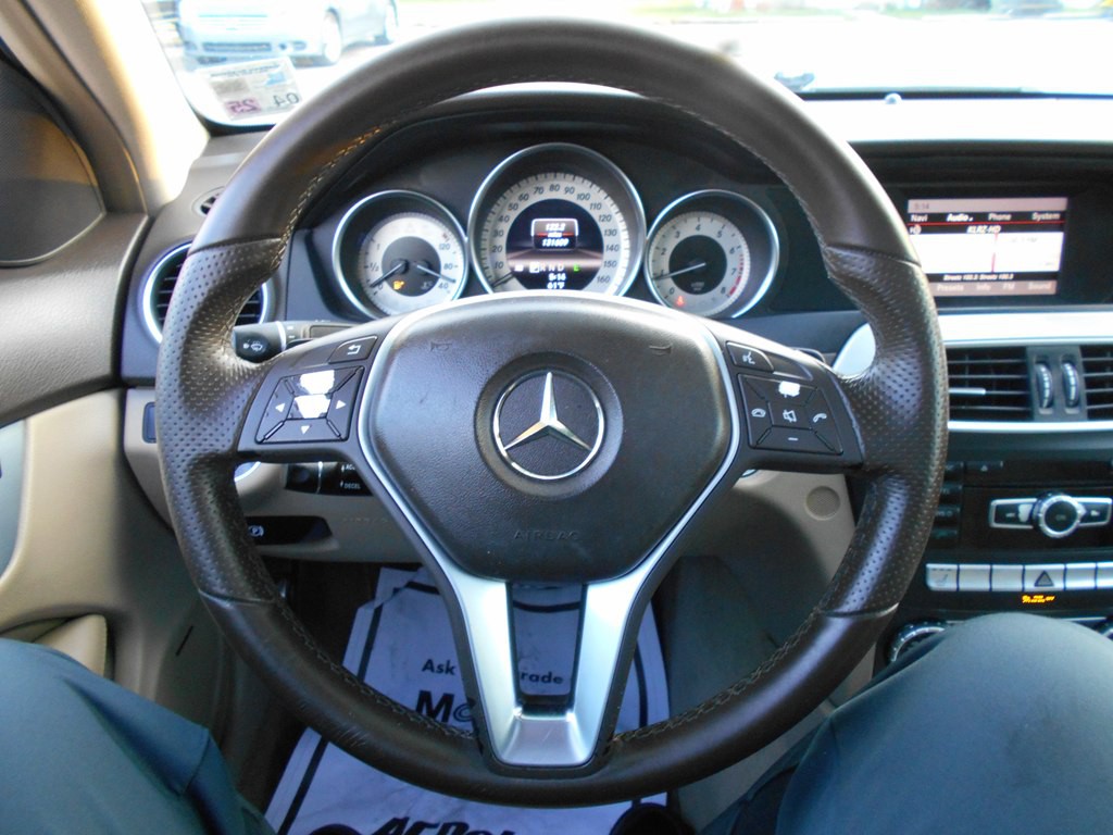 2013 Mercedes-Benz C-Class Image 12