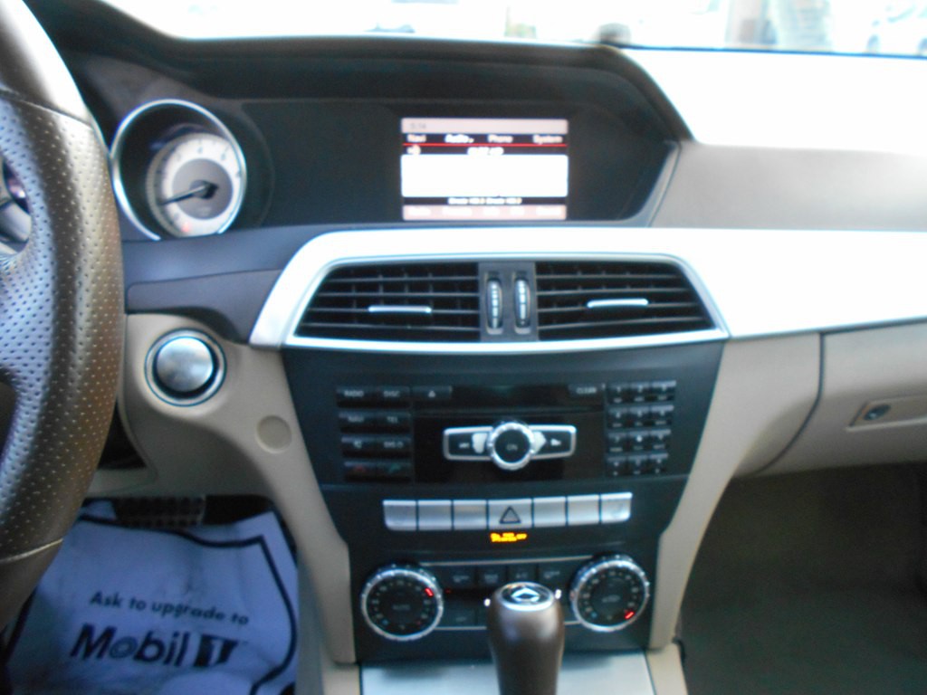 2013 Mercedes-Benz C-Class Image 13