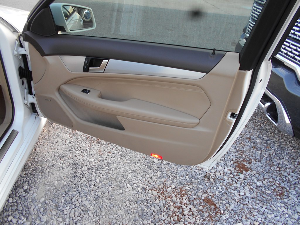 2013 Mercedes-Benz C-Class Image 20