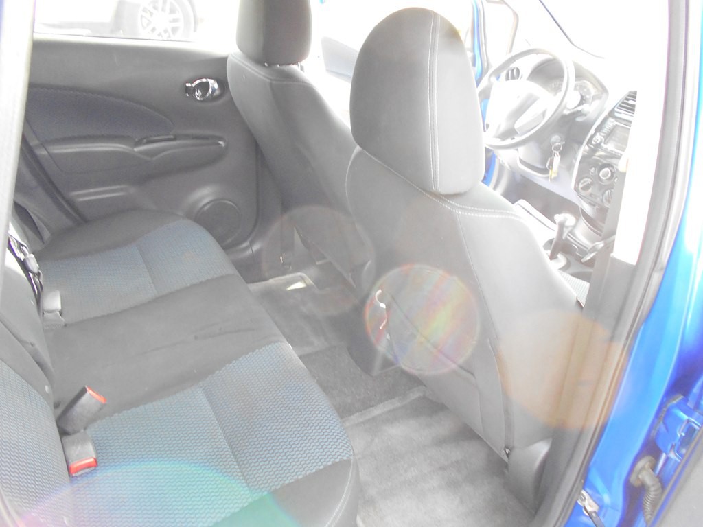 2016 Nissan Versa Image 24