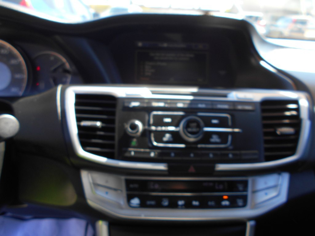 2013 Honda Accord Image 11