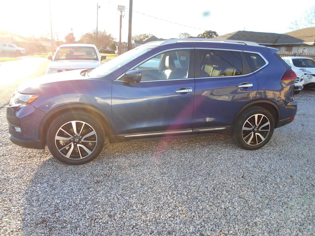 2020 Nissan Rogue Image 3