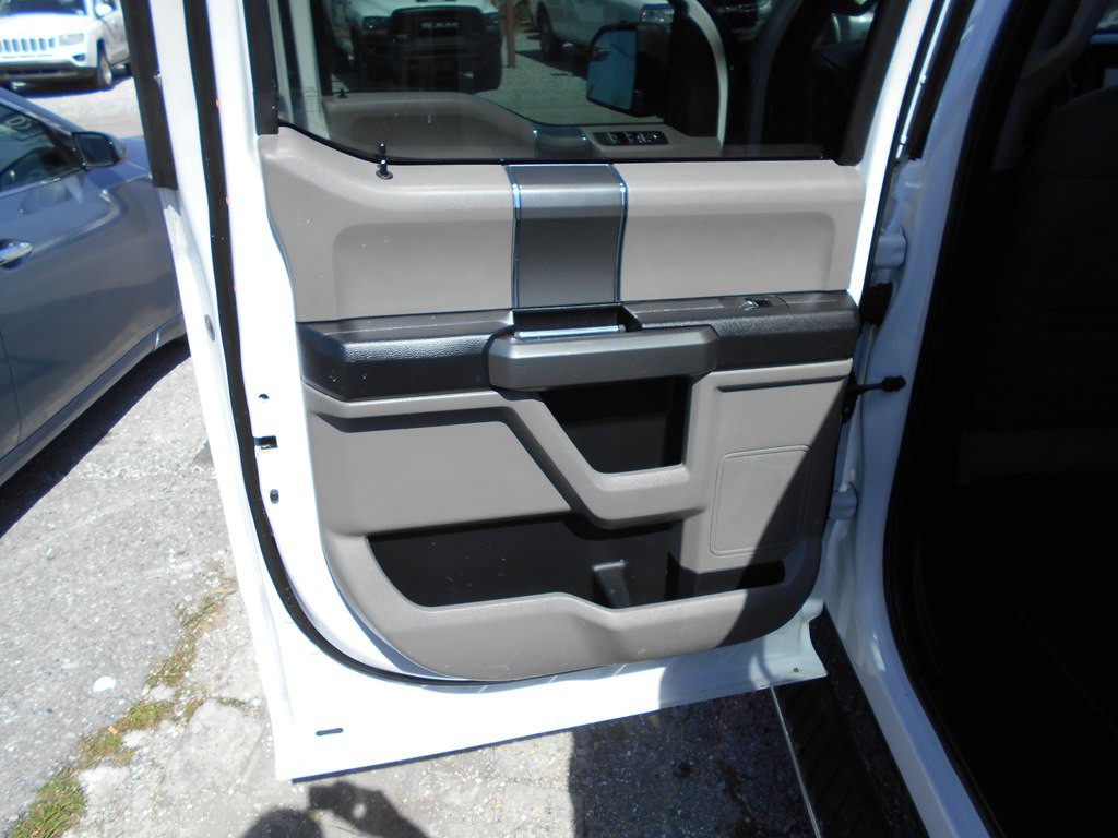 2017 Ford F-150 Image 17