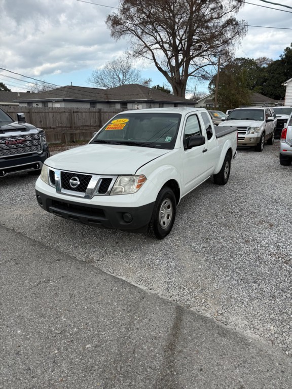 2014 Nissan Frontier Image 1