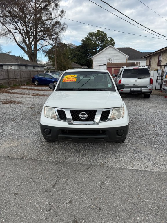 2014 Nissan Frontier Image 2