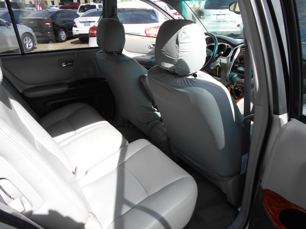 2005 Toyota Highlander Image 23