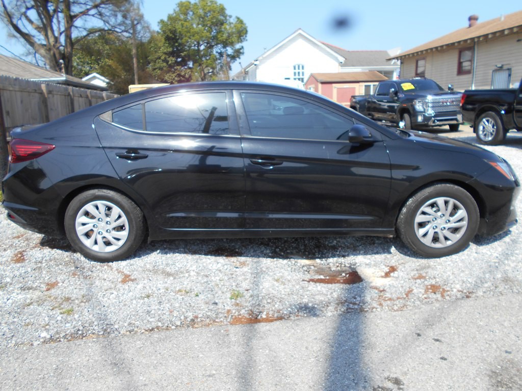 2020 Hyundai Elantra Image 4