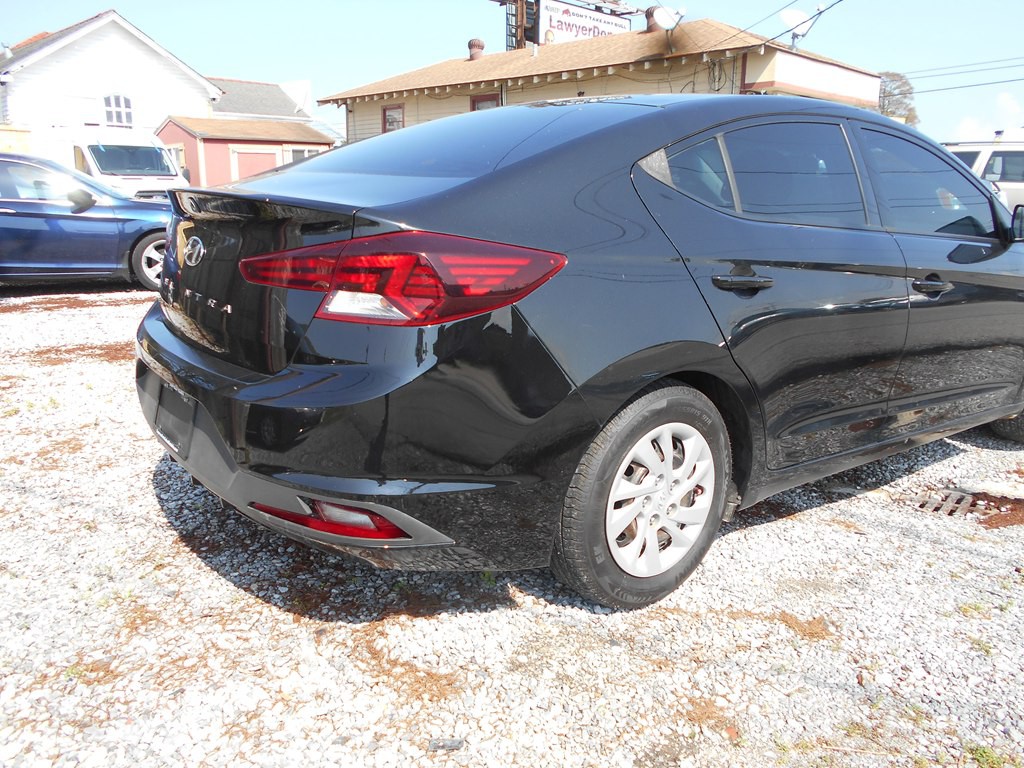 2020 Hyundai Elantra Image 5