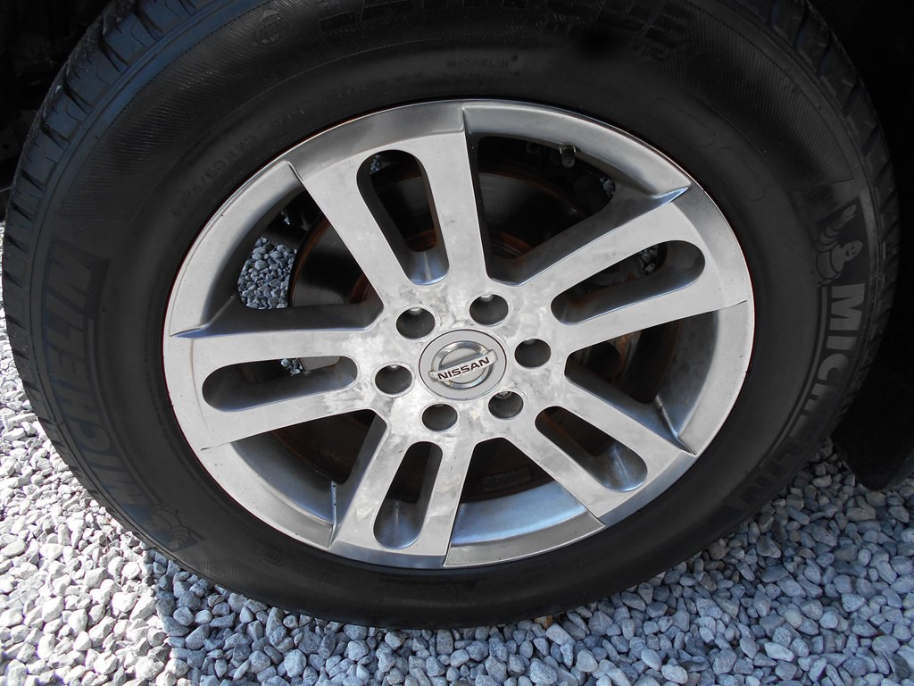 2011 Nissan Titan Image 7