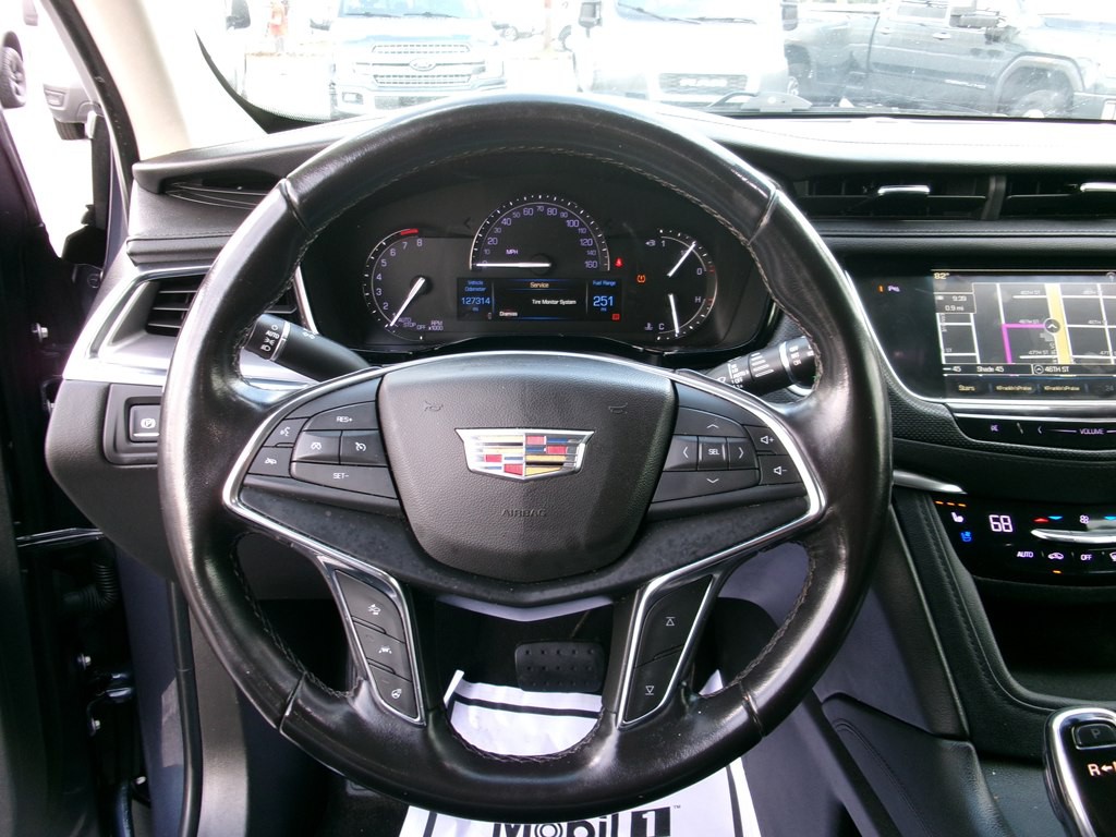 2019 Cadillac XT5 Image 12