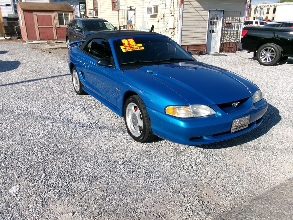 1998 Ford Mustang Image 8