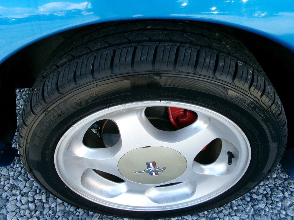 1998 Ford Mustang Image 9