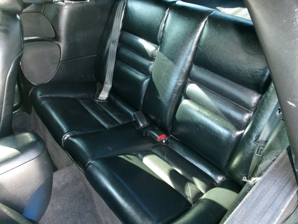 1998 Ford Mustang Image 18