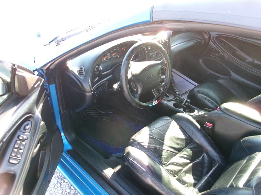 1998 Ford Mustang Image 17