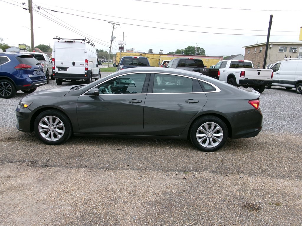 2018 Chevrolet Malibu Image 4