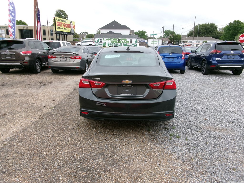 2018 Chevrolet Malibu Image 6