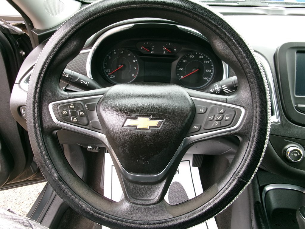 2018 Chevrolet Malibu Image 12