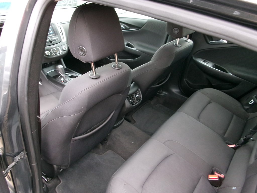 2018 Chevrolet Malibu Image 19