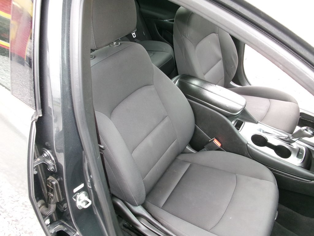 2018 Chevrolet Malibu Image 27
