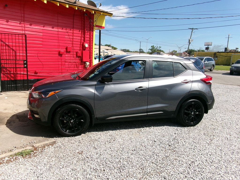 2020 Nissan Kicks Image 2