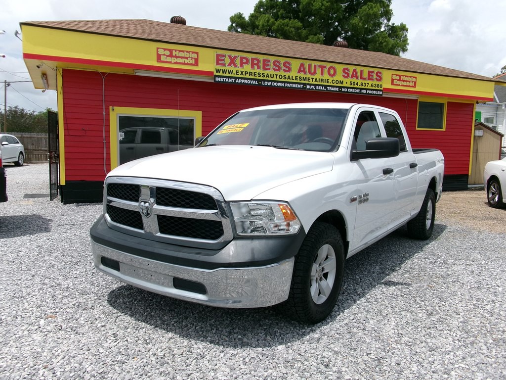 2016 RAM 1500 Image 2