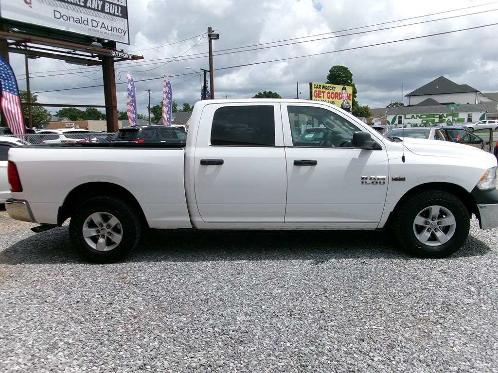 2016 RAM 1500 Image 8