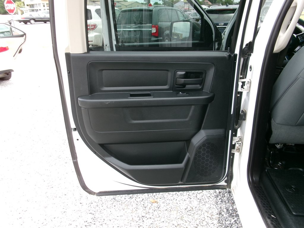 2016 RAM 1500 Image 18