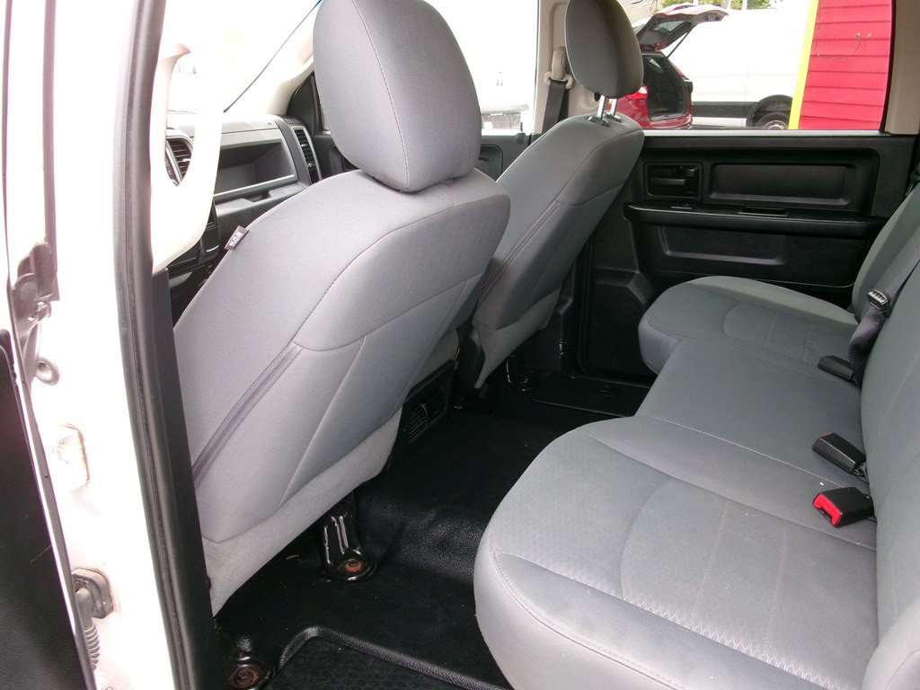 2016 RAM 1500 Image 19