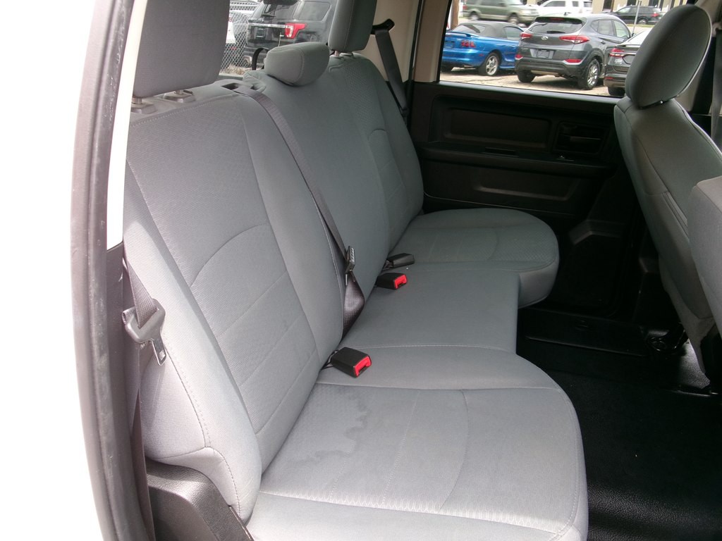 2016 RAM 1500 Image 23