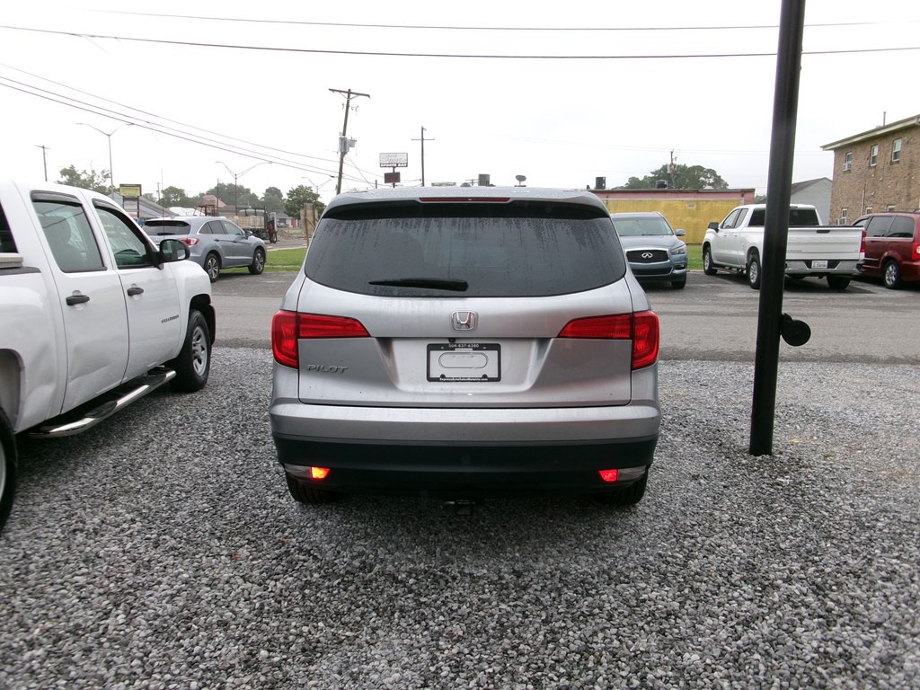 2017 Honda Pilot Image 6