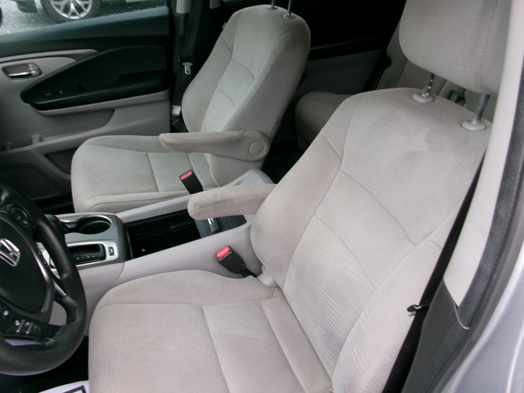 2017 Honda Pilot Image 19
