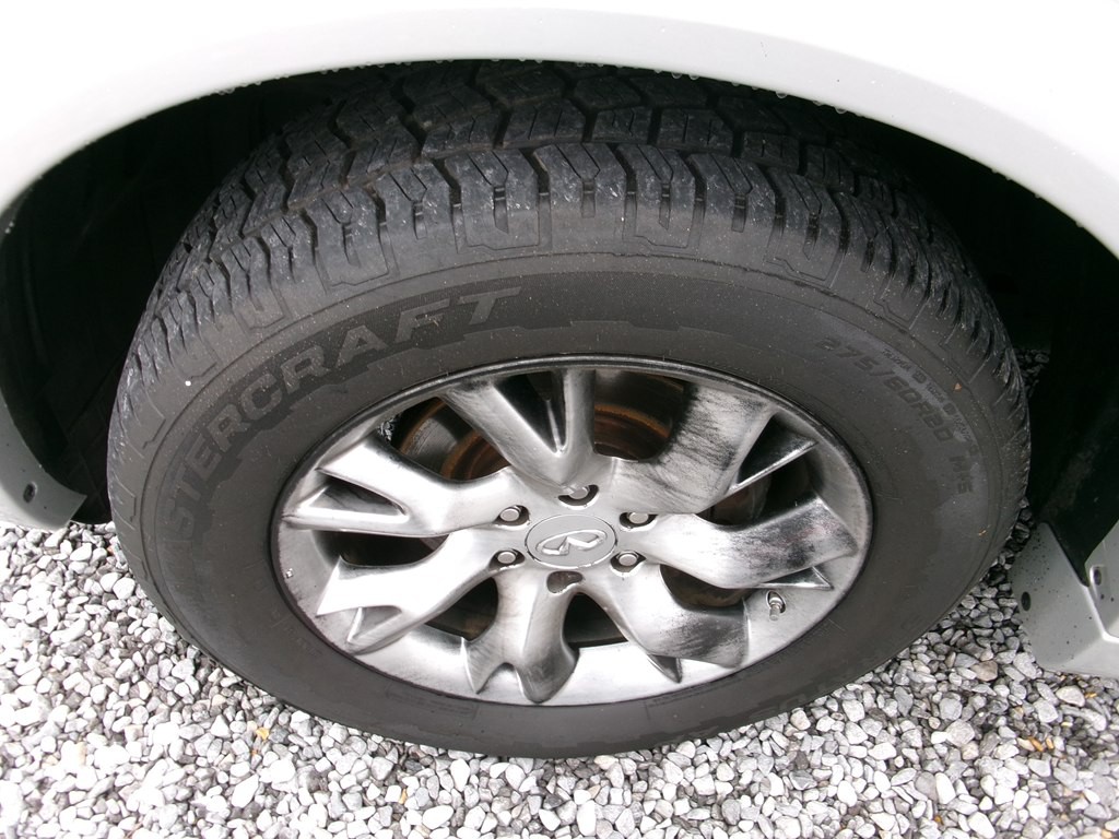2011 INFINITI QX56 Image 10