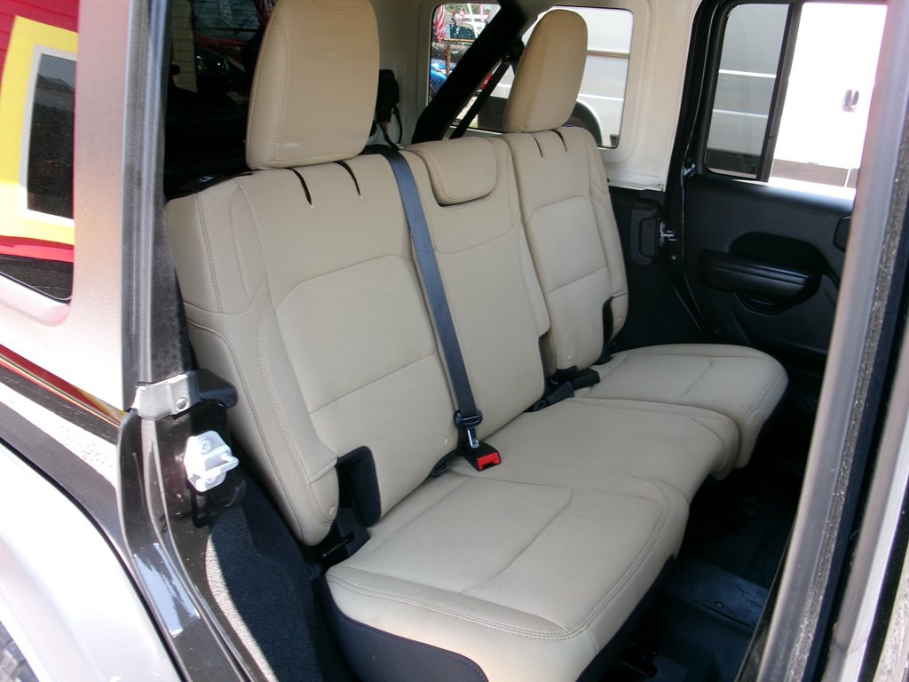 2018 Jeep Wrangler Unlimited Image 25