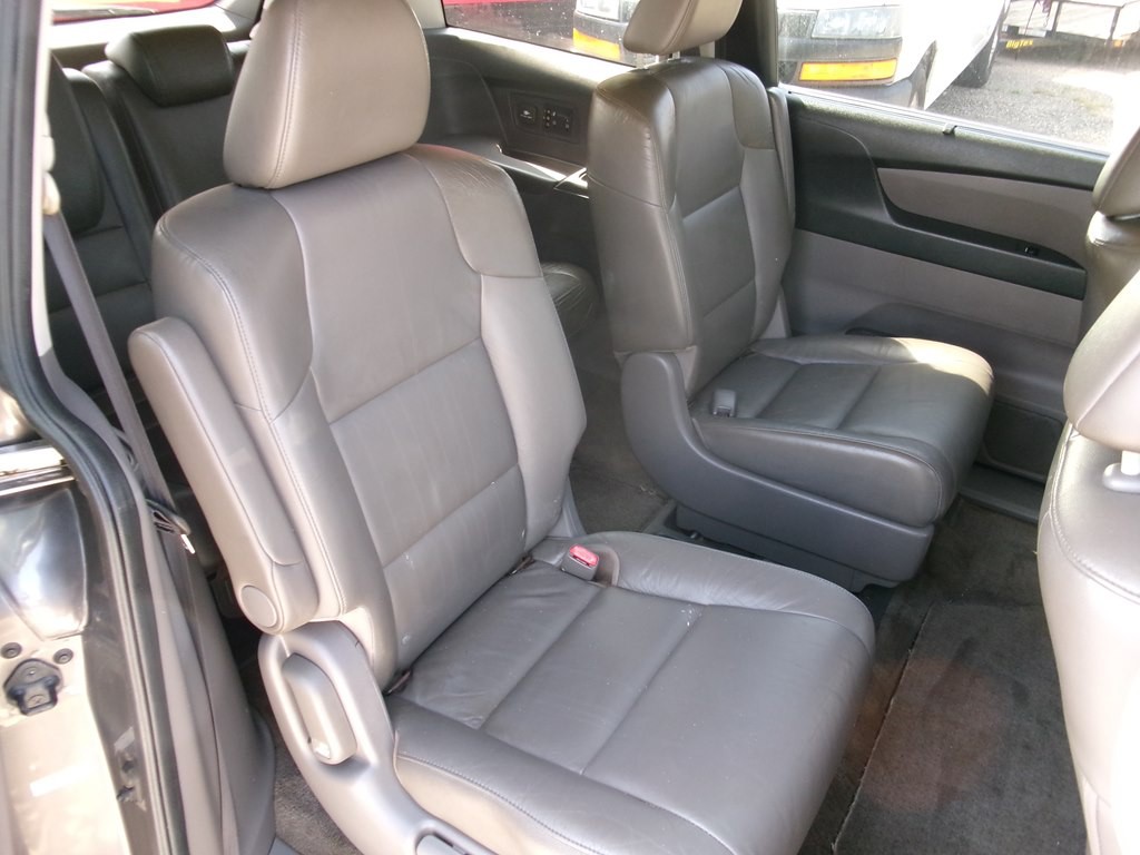 2012 Honda Odyssey Image 24