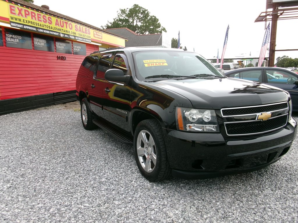 2013 Chevrolet Suburban Image 8